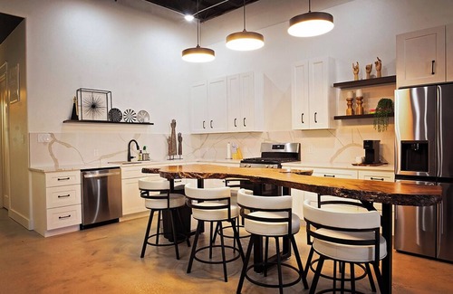 San Angelo Condo | Frida's House - Historic Downtown