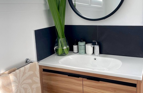 Possum Creek Apartment | Friday Hut Studio - 10 mins to Byron Bay - 5min to Bangalow