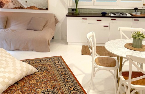 Possum Creek Apartment | Friday Hut Studio - 10 mins to Byron Bay - 5min to Bangalow