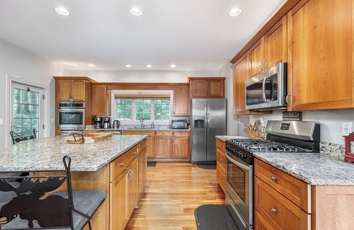 McHenry Cottage | Friday's Escape