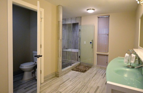 Welches Cabin | Friend Escape, Hot Tub, WIFI, Outdoor Firepit, Bbq