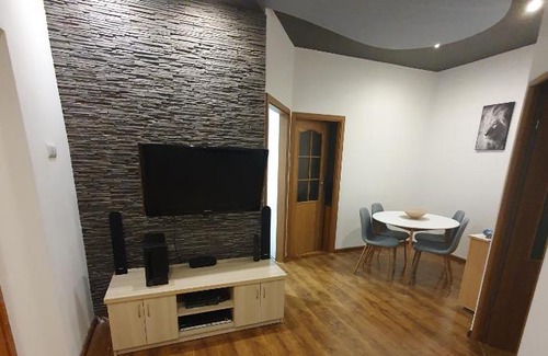 Lodz Apartment | FRIEND'S CITY CENTER 3 bedrooms, 1 living room