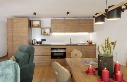 Paquier Apartment | Friendly Apartment walking distance village center and ski bus gondola .