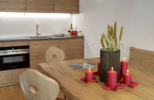 Paquier Apartment | Friendly Apartment walking distance village center and ski bus gondola .