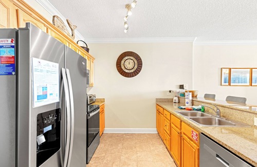 Open Sands Condo | Friendly Starfish @ Ocean Reef enjoy spacious 4-br 3 bath Spacious Corner unit