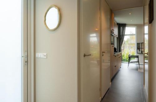 Sint Nicolaasga House | Friesland Hideaway with pets
