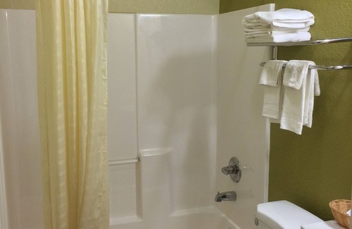 Pearsall Hotel | Frio Inn