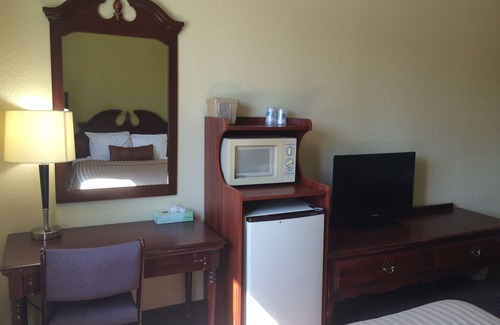 Pearsall Hotel | Frio Inn