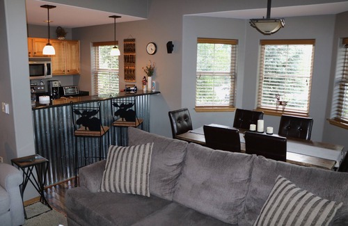 Frisco Condo | Frisco condo with huge upstairs loft close to shopping, ski resorts, and I-70
