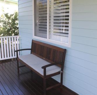 Hat Head House | Frog Hollow Hat Head 3 Oak St -No Sheets or Towels Provided