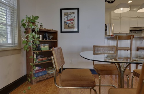 Montrose House | Frog Symphony! Sunsets! Beachfront!・Porch Swing Bed!・2x King Beds