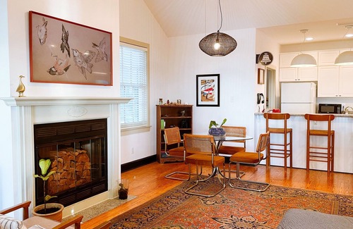 Montrose House | Frog Symphony! Sunsets! Beachfront!・Porch Swing Bed!・2x King Beds