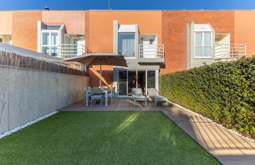 Viana do Castelo House | Front Beach Villa Cabedelo