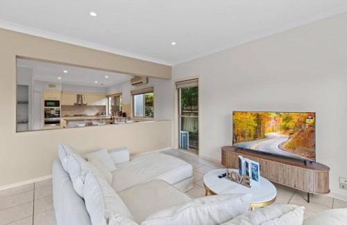 Forest Lake House | Front Lake View 4Bed Home with Pool and Mins to Mall