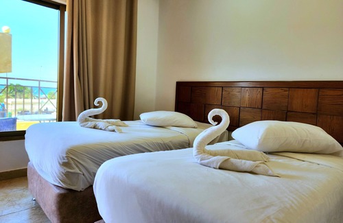 Aqaba Hotel | Front Line Heaven