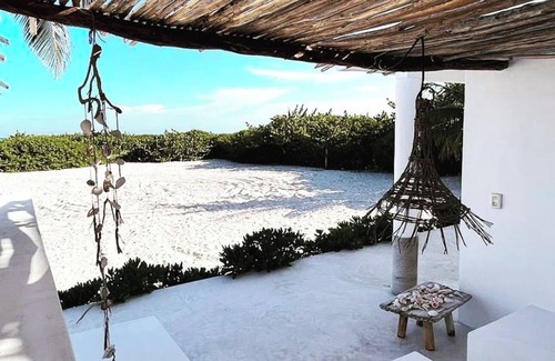 Sisal Villa | Front line house with private pool