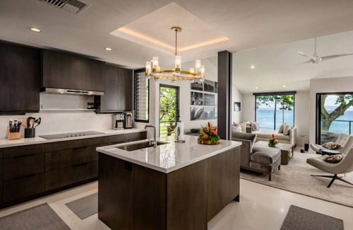 Wailea Condo | Front of the Front Row: Wailea Elua Resort 1002