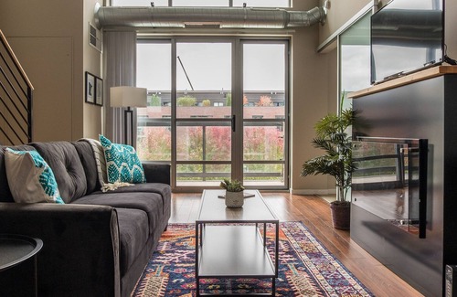 Mill District Apartment | FRONTDESK 225 Portland Ave Mill District Downtown Apts