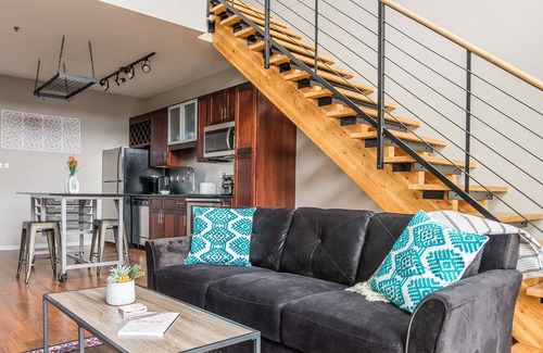 Mill District Apartment | FRONTDESK 225 Portland Ave Mill District Downtown Apts