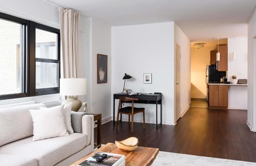 Central West End Apartment | FRONTDESK Cozy 1 BR Apt near Soulard Market