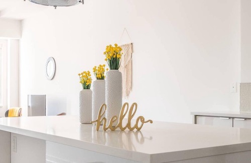 Downtown Kansas City Apartment | Frontdesk | Kansas City Apartment with City Views