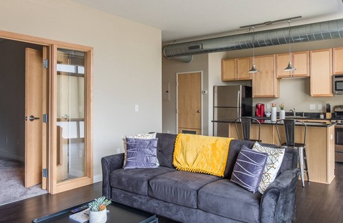 Downtown Minneapolis Apartment | FRONTDESK Minneapolis Grand Apts Downtown