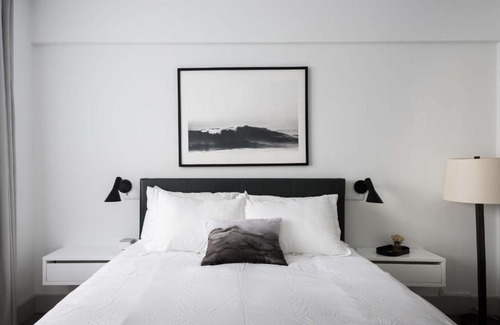 Central West End Apartment | FRONTDESK Modern 1 BR Apt near MO History Museum