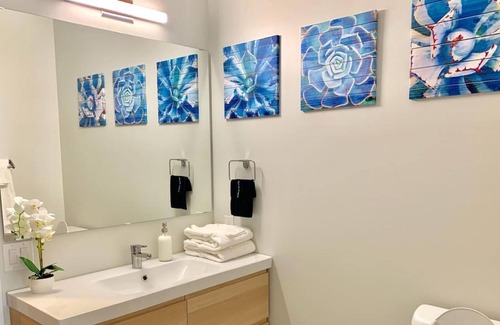 Downtown Des Moines Apartment | Frontdesk | Simple + Roomy 1BR Apt