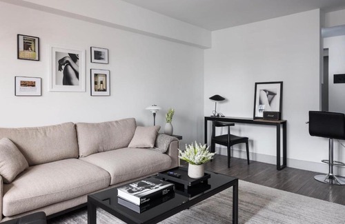 Central West End Apartment | FRONTDESK Sleek 1 BR Apt near the STL Zoo
