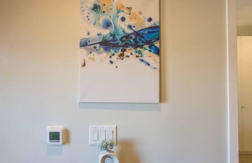 Downtown Des Moines Apartment | Frontdesk | Spacious 2BR Apt in Des Moines