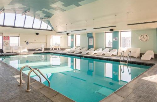 Gateway District Apartment | FRONTDESK The Churchill Apts Downtown Minneapolis