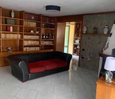 Torre Annunziata Apartment | Fronte del porto