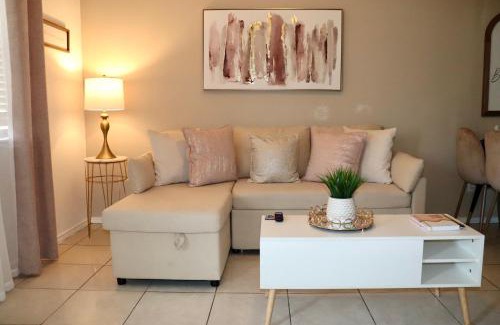 Eagle Pass Apartment | Frontier Traveler Stay