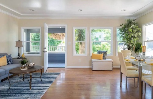 Glenview House | Fruitvale Gem Waiting for You