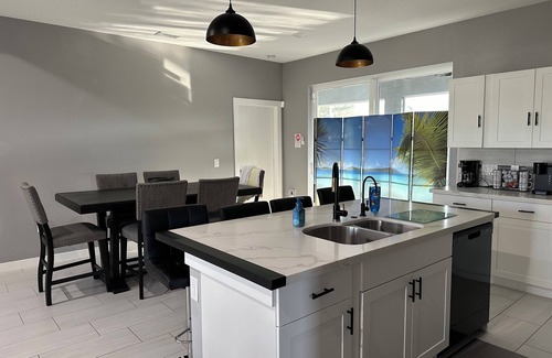 Lehigh Acres House | Ft Myers-Lehigh Acres/Electric Heated Pool + Hot Tub/Close to JetBlue Park