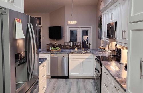 Iona House | Ft Myers: Remodeled 3BR/2BA in great golf and tennis gated community