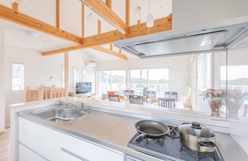 Shirahama House | Fukurou Ann