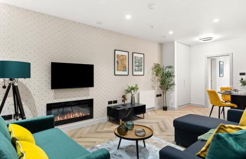 Parsons Green and Walham Apartment | Fulham Luxurious Duplex Heaven Gateway With Patio