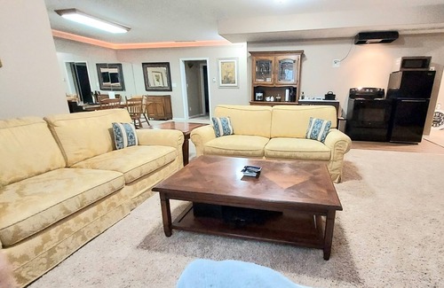 Idaho Falls House | Full basement of 1,600 sqft close to Grand Teton and Yellowstone Park.