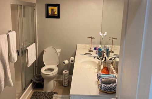 Braselton Apartment | Full bed, closet, mounted tv. Entire apartment included at this fabulous rate.