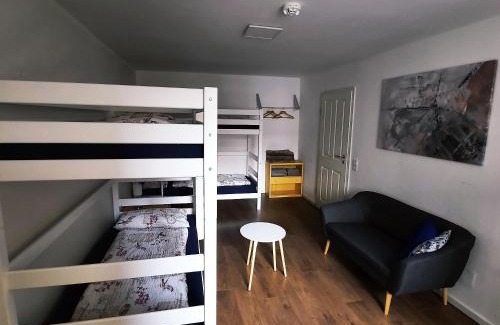Nauwieser Viertel Apartment | FULL FLAT 3 BEDROOMS SAARBRUCKEN CENTER -11 PEOPLE