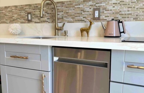 Clairemont House | *Full Guest | Luxury Modern Home * Pets Welcome!*