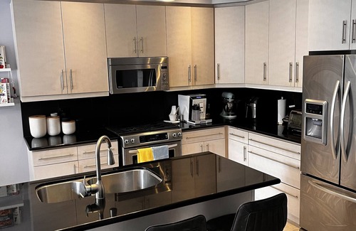 Whitby House | Full Home in Whitby - Steps to the Lake and walking distance to the GO Train