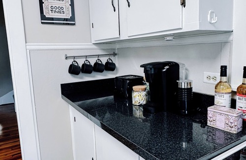 Cumberland House | Full home near C&O! Perfect for bikers or families!
