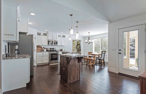 Francis House | Full-Home Rental in Francis! 25min to Ski Resorts and Main St.