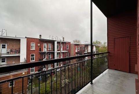 Verdun House | FULL KITCHEN 10min from DTOWN Room B