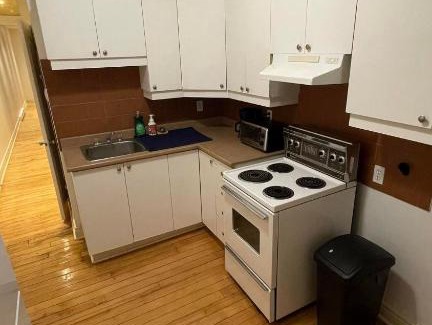 Mile End House | Full Kitchen \ Pet Friendly \ Room B