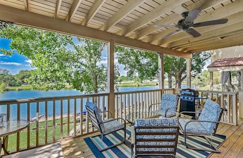 Horseshoe Bay Apartment | Full Moon Harbor