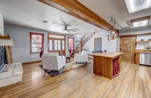 Fredericksburg Bed & Breakfast | Full Moon Inn B&B