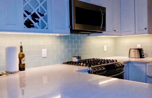 Cayucos House | FULL OCEAN VIEW! 3 minute walk to beach, WiFi, Dogs welcomed upon approval